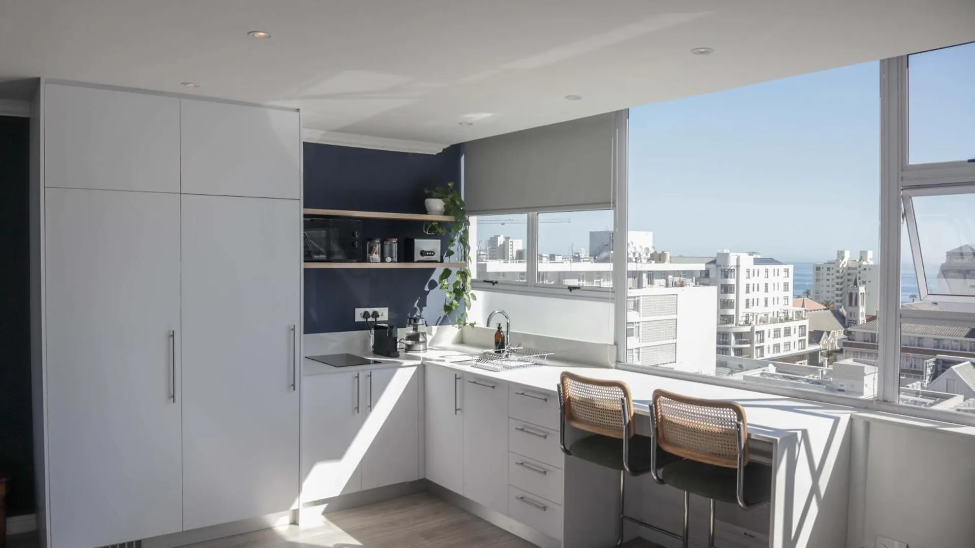 Modern Studio In Sea Point Cape Town